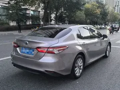 2021 Toyota Camry Hybrid 2.5HS Fashion — фото 3