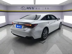2019 Toyota Avalon Hybrid 2.5L Luxury, белый — фото 3