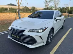 2019 Toyota Avalon Hybrid 2.5L Luxury, белый — фото 1