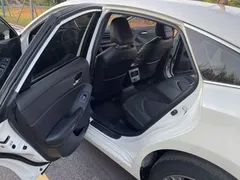 2019 Toyota Avalon Hybrid 2.5L Luxury, белый — фото 8