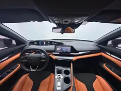 2023 Changan UNI-V 2.0T Lingsu, белый — фото 4