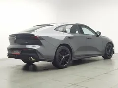 2022 Changan UNI-V 1.5T Premium — фото 2