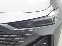 2022 Changan UNI-V 1.5T Premium — фото 7