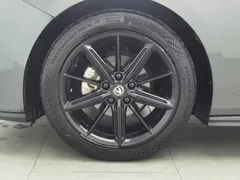 2022 Changan UNI-V 1.5T Premium — фото 17