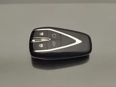 2022 Changan UNI-V 1.5T Premium — фото 19