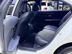 2022 Mercedes-Benz C-Class C 200 L Sport, белый — фото 13