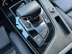 2023 Audi A4L 40 TFSI Luxury Dynamic, белый — фото 13