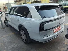 2025 Zeekr 9X Hyper 70kWh 6-seat, белый — фото 3
