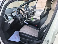 2025 BYD Dolphin Smart Driving 410km Fashion, белый — фото 10