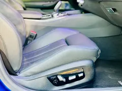 2022 BMW 5 Series 540i Fashion M Sport Package, синий — фото 17