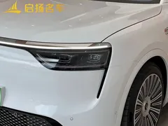 2025 Aito M8 EV Ultra 6-seat 4WD 192-line LiDAR, белый — фото 3