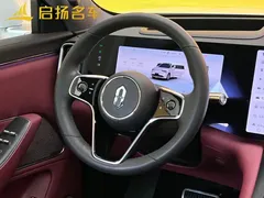 2025 Aito M8 EV Ultra 6-seat 4WD 192-line LiDAR, белый — фото 12