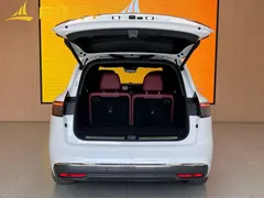 2025 Aito M8 EV Ultra 6-seat 4WD 192-line LiDAR, белый — фото 25