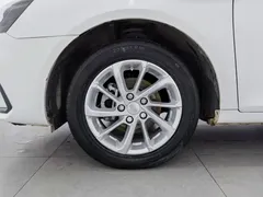 2021 Geely Emgrand UP 1.5L CVT Luxury, белый — фото 17