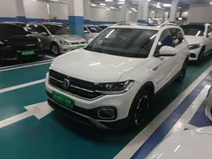 2021 Volkswagen Tacqua 1.5L AT, белый — фото 1