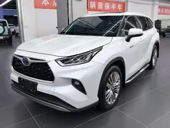 2023 Toyota Highlander 2.5L Hybrid 4WD Premium 7-seat, белый — фото 1