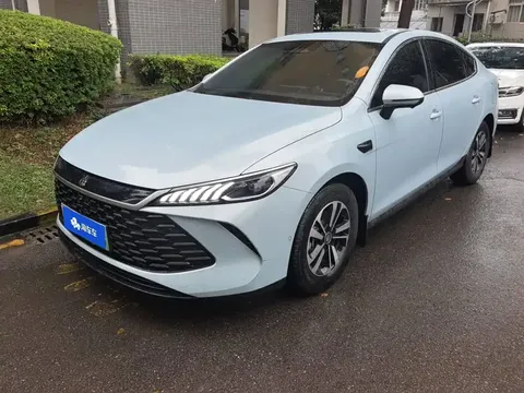 2025 BYD Qin PLUS DM-i PHEV 55km Exceed Smart Driving