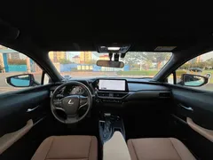 2022 Lexus UX 260h, белый — фото 5