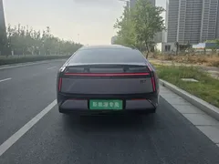 2025 Xpeng P7 820 Extra Long Range Ultra — фото 8