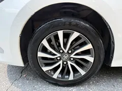 2020 Toyota Corolla Hybrid E+ 1.8L Hybrid E-CVT Comfort, белый — фото 12
