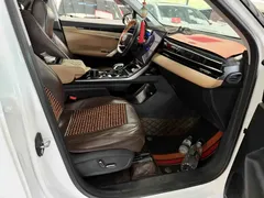 2023 Geely Atlas L 1.5TD DCT Premium, белый — фото 3