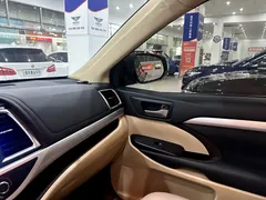 2021 Toyota Highlander 2.0T 4WD Elite 7-seat, чёрный — фото 10