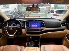 2021 Toyota Highlander 2.0T 4WD Elite 7-seat, чёрный — фото 18