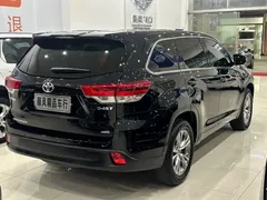2021 Toyota Highlander 2.0T 4WD Elite 7-seat, чёрный — фото 30