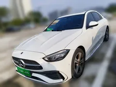 2022 Mercedes-Benz C-Class C 200 L Sport, белый — фото 1