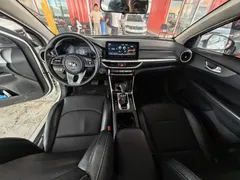 2021 Kia Cerato 1.5L CVT Fashion, белый — фото 5