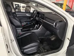 2021 Kia Cerato 1.5L CVT Fashion, белый — фото 6