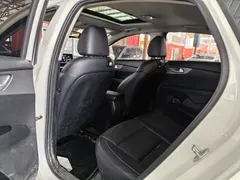 2021 Kia Cerato 1.5L CVT Fashion, белый — фото 8