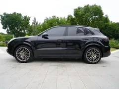 2023 Porsche Cayenne 3.0T Platinum Edition, чёрный — фото 3