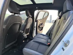 2024 Volvo XC40 Luxury, белый — фото 8