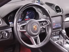 2022 Porsche 718 Boxster 2.0T — фото 12