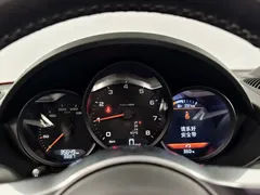 2022 Porsche 718 Boxster 2.0T — фото 13
