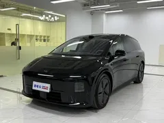 2025 Li Auto i8 Standard, чёрный — фото 1