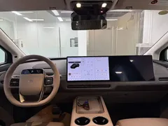 2025 Li Auto i8 Standard, чёрный — фото 17