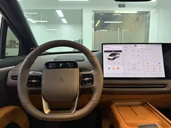 2025 Li Auto i6 2WD Standard, белый — фото 18