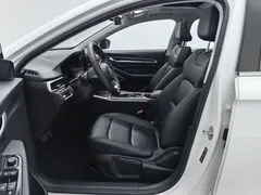 2022 Geely Emgrand 4th Gen 1.5L CVT Premium, белый — фото 10