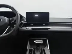 2022 Geely Emgrand 4th Gen 1.5L CVT Premium, белый — фото 12