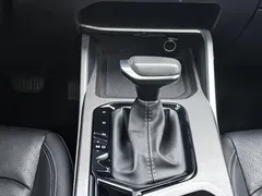 2022 Geely Emgrand 4th Gen 1.5L CVT Premium, белый — фото 13