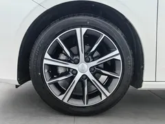 2022 Geely Emgrand 4th Gen 1.5L CVT Premium, белый — фото 17