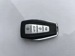 2022 Geely Emgrand 4th Gen 1.5L CVT Premium, белый — фото 19