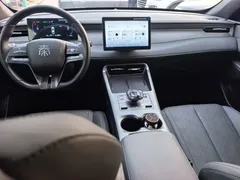 2025 BYD Qin PLUS DM-i PHEV Smart Driving 55km Leading — фото 7