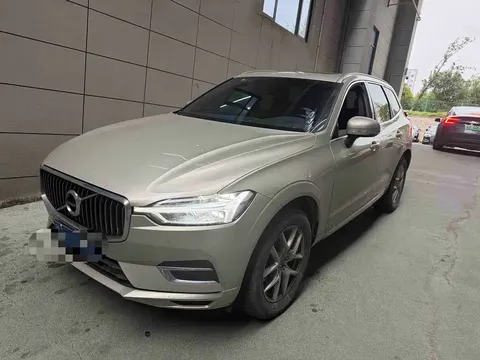 2021 Volvo XC60 4WD Luxury