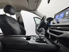 2023 Hongqi E-QM5 Basic Mobility, чёрный — фото 14