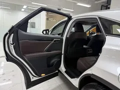 2020 Lexus RX 300 2WD Comfort, белый — фото 12