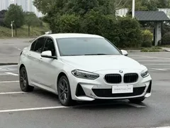 2021 BMW 1 Series 120i M Sport, белый — фото 3