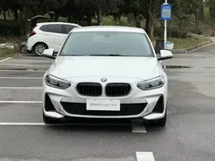 2021 BMW 1 Series 120i M Sport, белый — фото 4